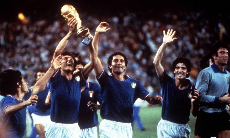Paolo Rossi 1982 World Cup đã bùng nổ như thế nào?